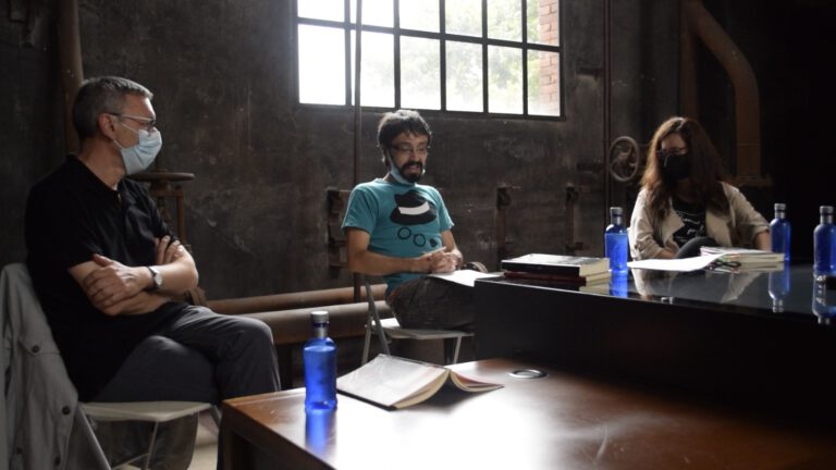 Noemí Sabugal y Pablo Andrés Escapa: Ficción y realidad en la narrativa de la minería. FILE 2021