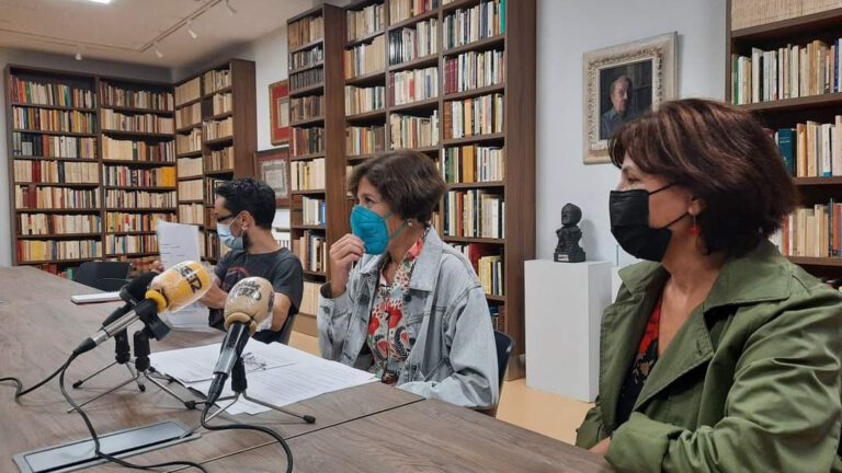Club de lectura en la Biblioteca Municipal Valentín García Yebra